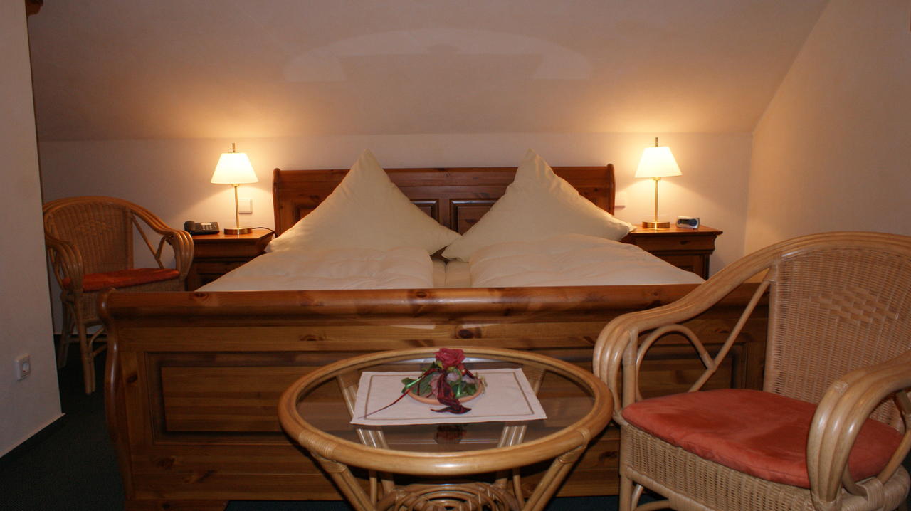 Landhotel Loenskrug Hellental Zewnętrze zdjęcie